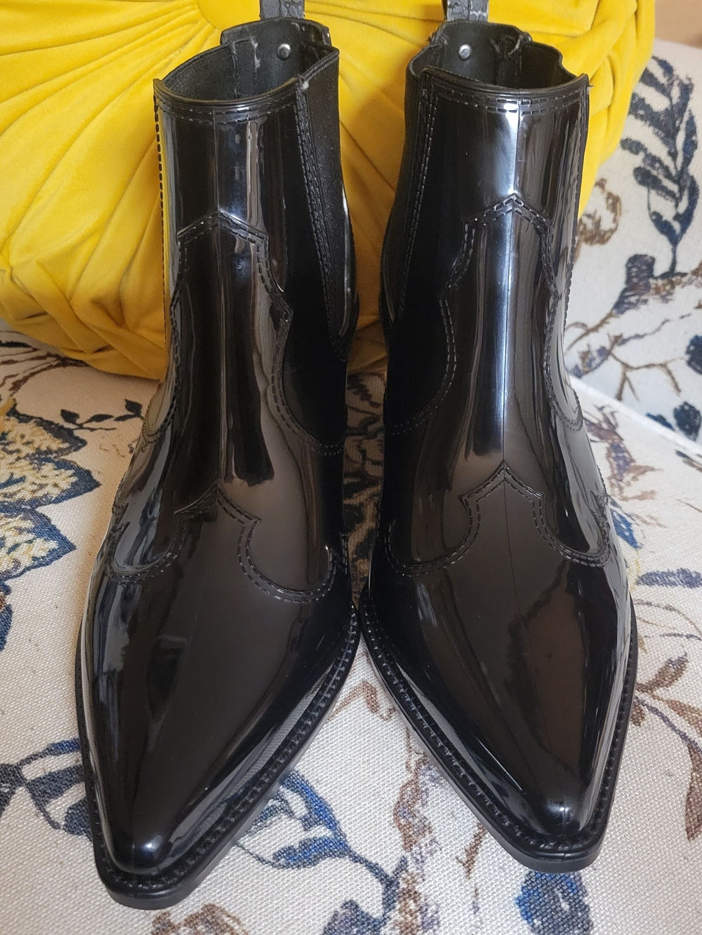 Sam Edelman Winona Rain Boots Black Western Chelsea Ankle Boot Size 9